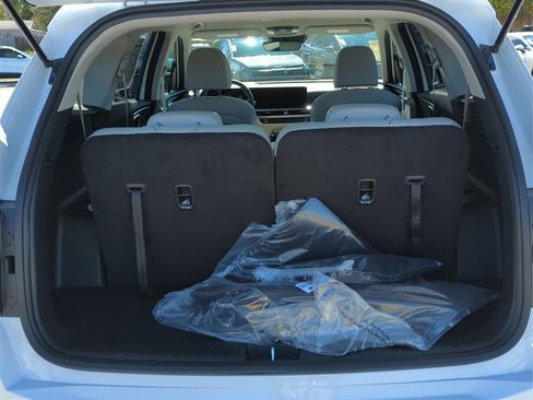 New 2026 Kia Sorento S image 12