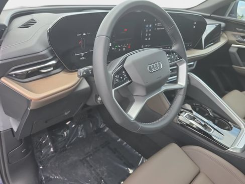 Certified 2025 Audi Q5 Premium Plus w/ Premium Plus AWD/4WD image 22