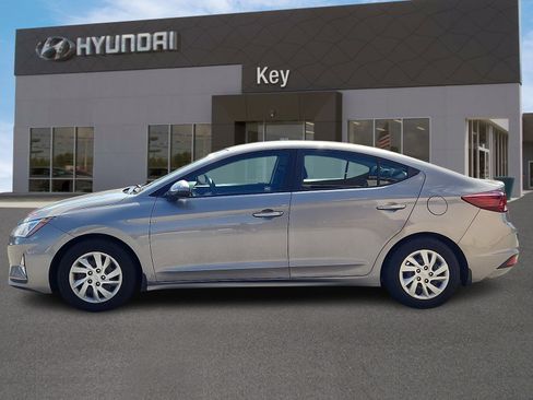 Used 2020 Hyundai Elantra SE w/ Cargo Package (C1) image 6