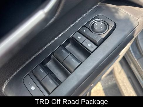 Used 2025 Toyota Tacoma TRD Off-Road AWD/4WD image 13