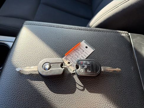 Used 2017 Ford Expedition EL XLT image 24