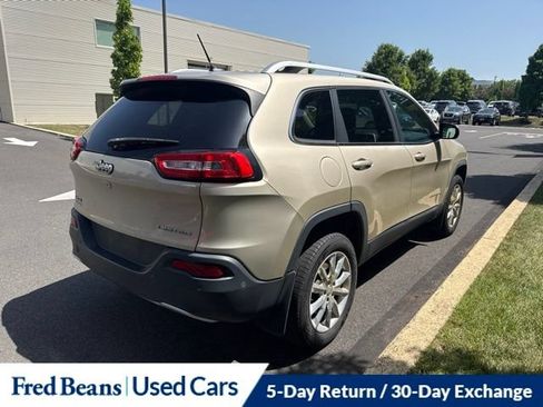Used 2014 Jeep Cherokee Limited w/ Technology Group AWD/4WD image 7