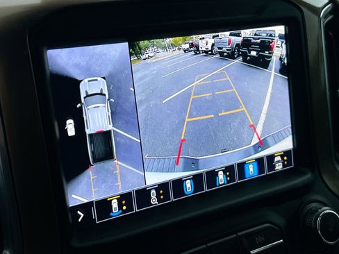 Used 2021 Chevrolet Silverado 2500 High Country w/ Z71 Off-Road Package image 27