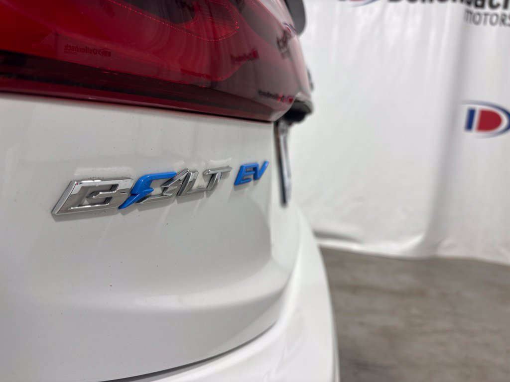 Used 2020 Chevrolet Bolt Premier w/ Infotainment Package FWD image 20