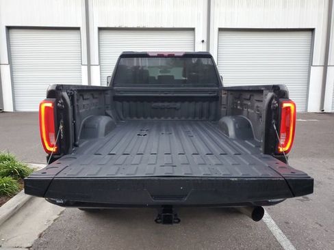 Used 2023 GMC Sierra 2500 AT4 w/ Gooseneck/5TH Wheel Package image 9