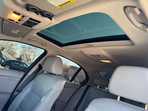 Used 2007 BMW 525xi Sedan image 32