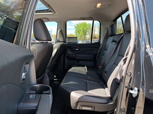 Used 2023 Honda Ridgeline RTL-E image 10