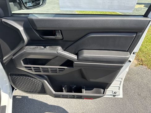 New 2025 Toyota Tacoma SR w/ Towing Package RWD image 27