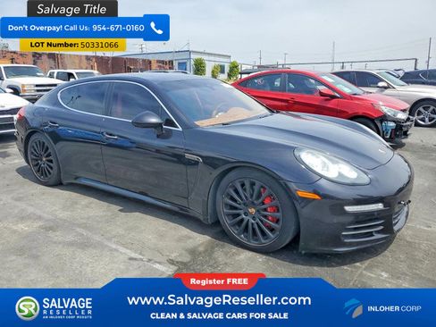 Used 2014 Porsche Panamera S image 5