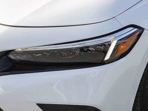 Used 2022 Honda Civic Sport image 5