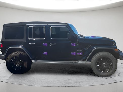 Used 2020 Jeep Wrangler Unlimited Sahara w/ Dual Top Group AWD/4WD image 2