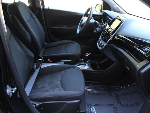 Used 2018 Chevrolet Spark LT FWD image 18