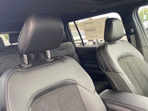 New 2025 Jeep Grand Cherokee L Altitude AWD/4WD image 29
