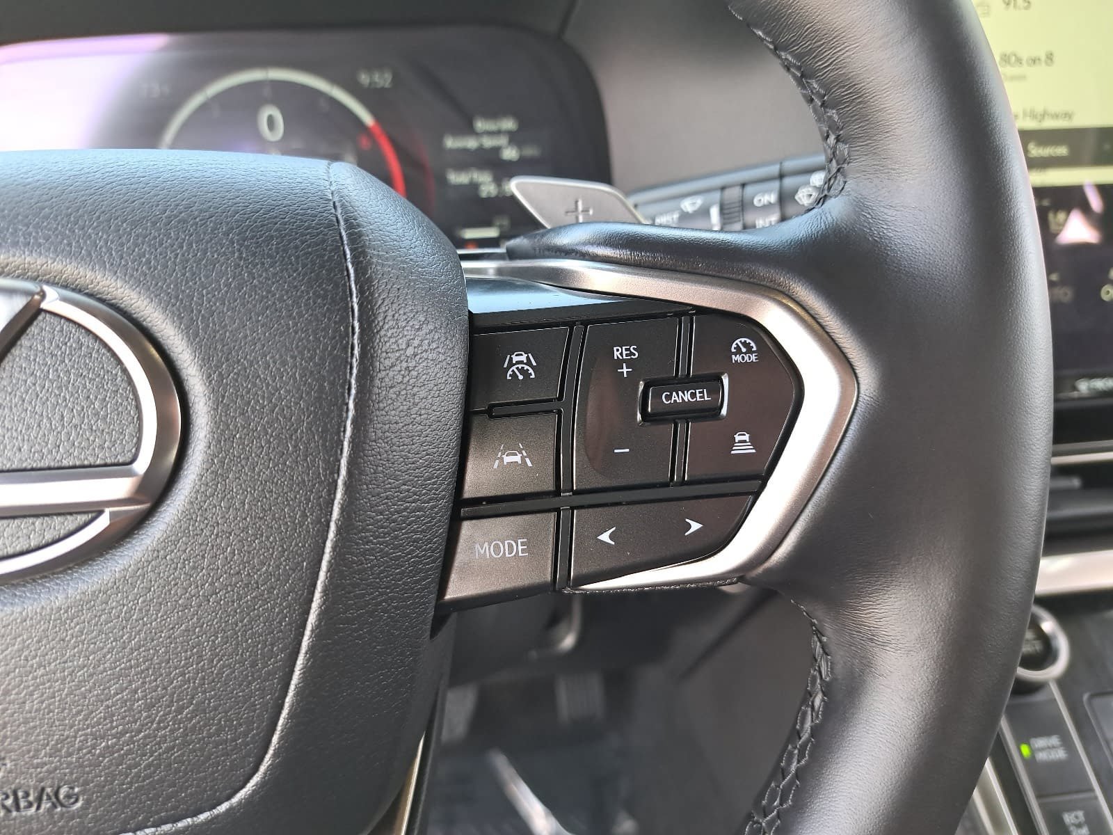 Used 2026 Lexus GX 550 w/ Accessory Package (2T) AWD/4WD image 20