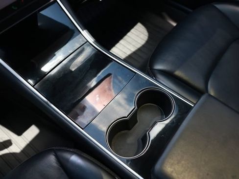 Used 2020 Tesla Model 3 Standard Range Plus RWD image 39