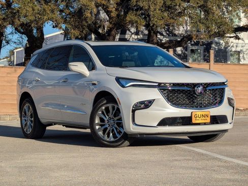 Used 2024 Buick Enclave Avenir w/ Avenir Technology Package image 2