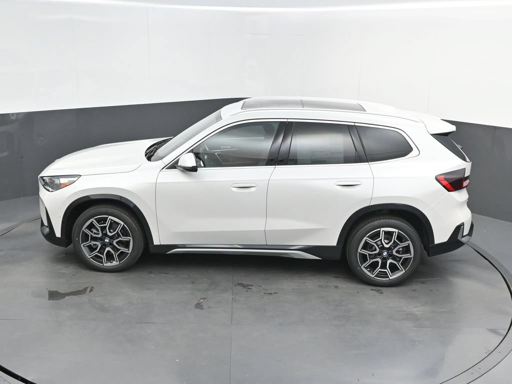 New 2027 BMW X1 xDrive28i AWD/4WD image 35
