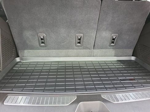 Used 2021 Chevrolet Tahoe Z71 w/ Luxury Package image 14