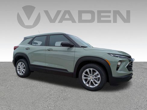 New 2026 Chevrolet TrailBlazer LS FWD image 3
