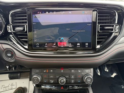 Used 2024 Dodge Durango GT image 22