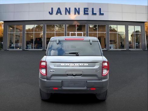 Used 2024 Ford Bronco Sport Outer Banks image 6