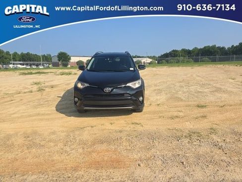 Used 2018 Toyota RAV4 XLE FWD image 1