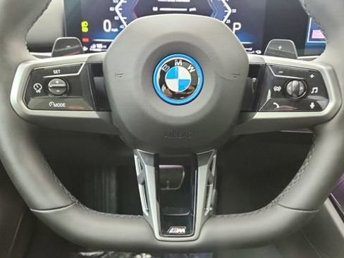 Used 2026 BMW 550e xDrive image 43