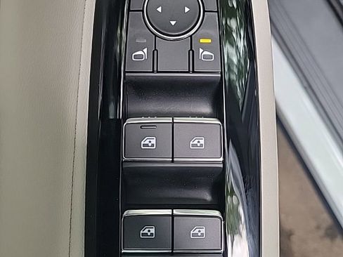 Used 2025 Nissan Murano SL w/ Cargo Package AWD/4WD image 13