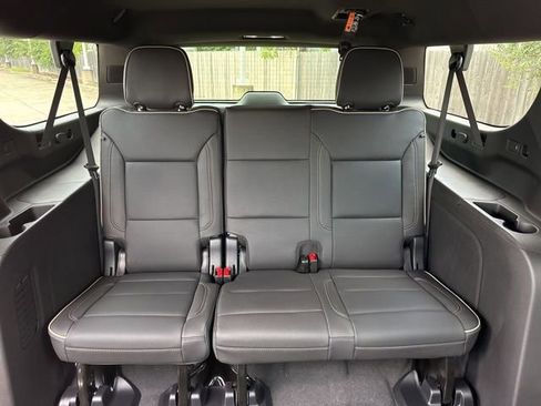 New 2025 Chevrolet Suburban Premier image 16