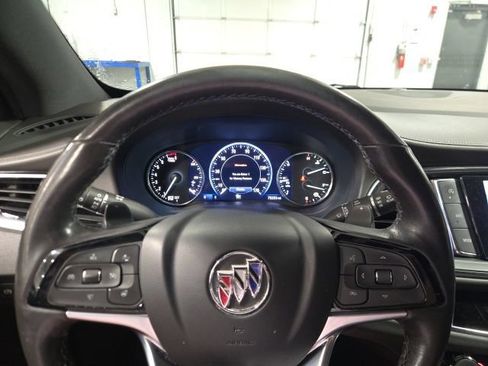 Used 2023 Buick Enclave Avenir w/ Avenir Technology Package AWD/4WD image 17