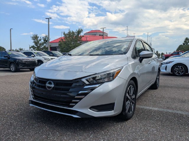 Used 2025 Nissan Versa SV FWD image 6