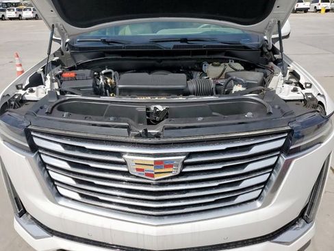 Used 2021 Cadillac Escalade Premium Luxury Platinum RWD image 12