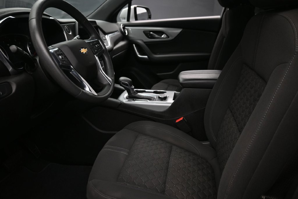 Used 2022 Chevrolet Blazer LT AWD/4WD image 16