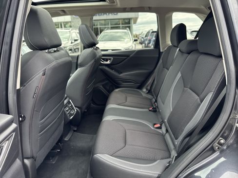 Used 2019 Subaru Forester Premium AWD/4WD image 24