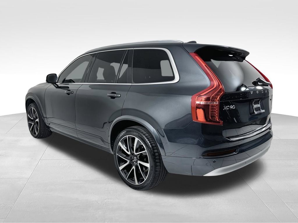 Used 2022 Volvo XC90 T6 Momentum w/ Protection Package Premier AWD/4WD image 6