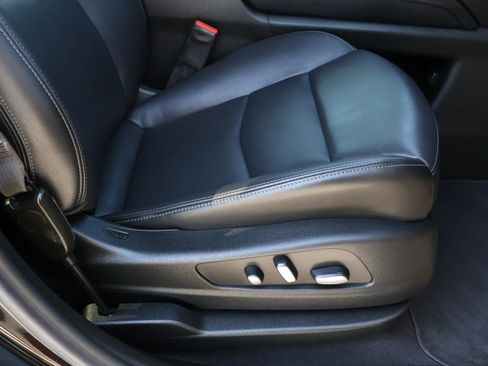 Certified 2024 Cadillac XT6 Sport w/ Technology Package image 24