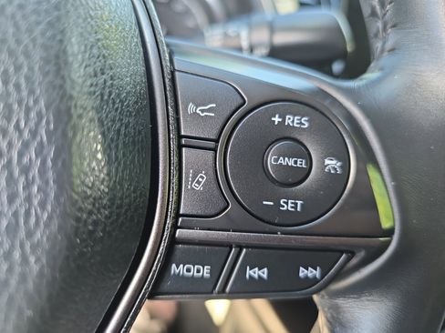 Used 2023 Toyota Camry SE FWD image 16