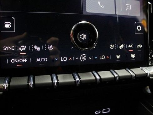 New 2026 GMC Yukon Elevation w/ Elevation Premium Package AWD/4WD image 30