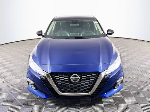 Used 2020 Nissan Altima 2.5 SR FWD image 2