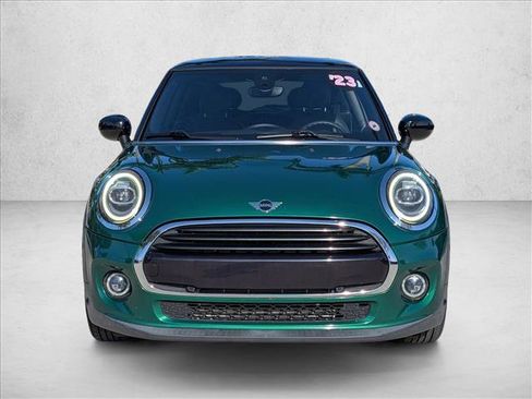 Used 2021 MINI Cooper 2-Door Hardtop w/ Driver Assistance Package FWD image 2