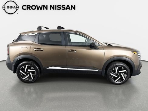 New 2026 Nissan Kicks SV FWD image 4