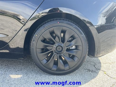 Used 2020 Tesla Model 3 Long Range image 31