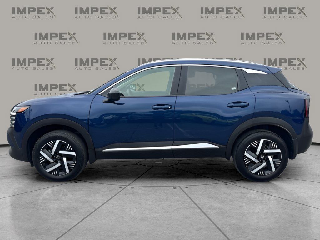 Used 2026 Nissan Kicks SV w/ SV Premium Package FWD image 2
