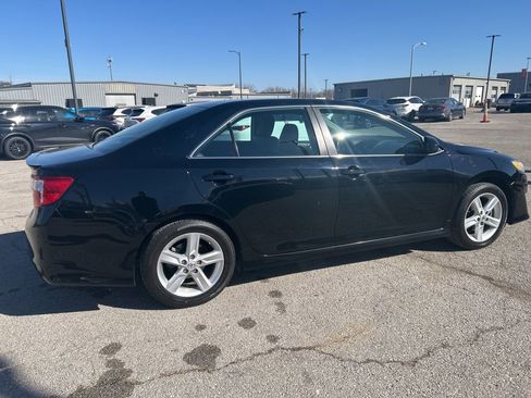 Used 2013 Toyota Camry XLE image 5