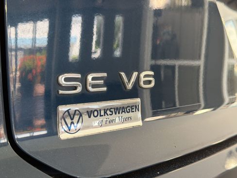 Used 2023 Volkswagen Atlas Cross Sport SE FWD image 34