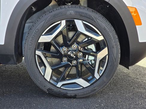 New 2026 Kia Seltos SX w/ SX Sunroof Package image 9
