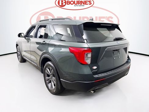 Used 2023 Ford Explorer XLT w/ Equipment Group 202A AWD/4WD image 7