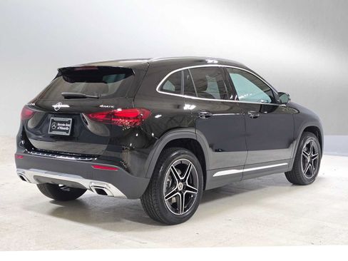 Used 2026 Mercedes-Benz GLA 250 4MATIC image 3