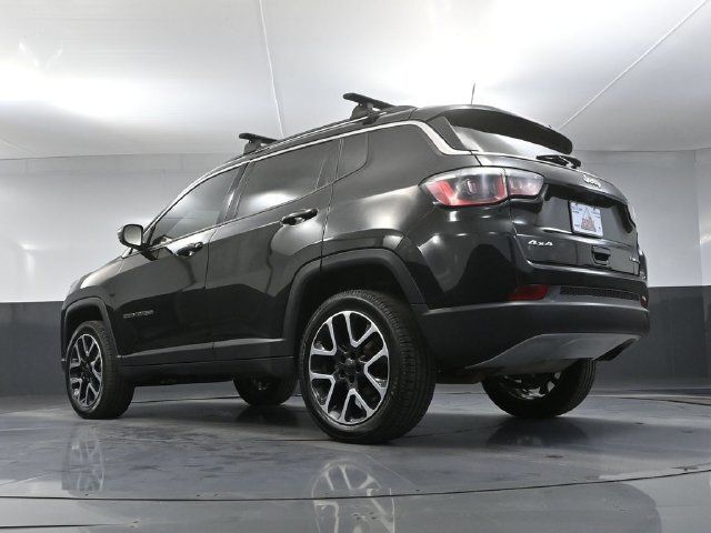 Used 2017 Jeep Compass Limited w/ Navigation Group AWD/4WD image 41