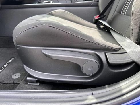 Used 2024 Hyundai Elantra SEL FWD image 10